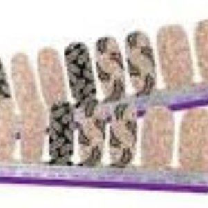 Color Street Nail Strips - Laurel Gardens